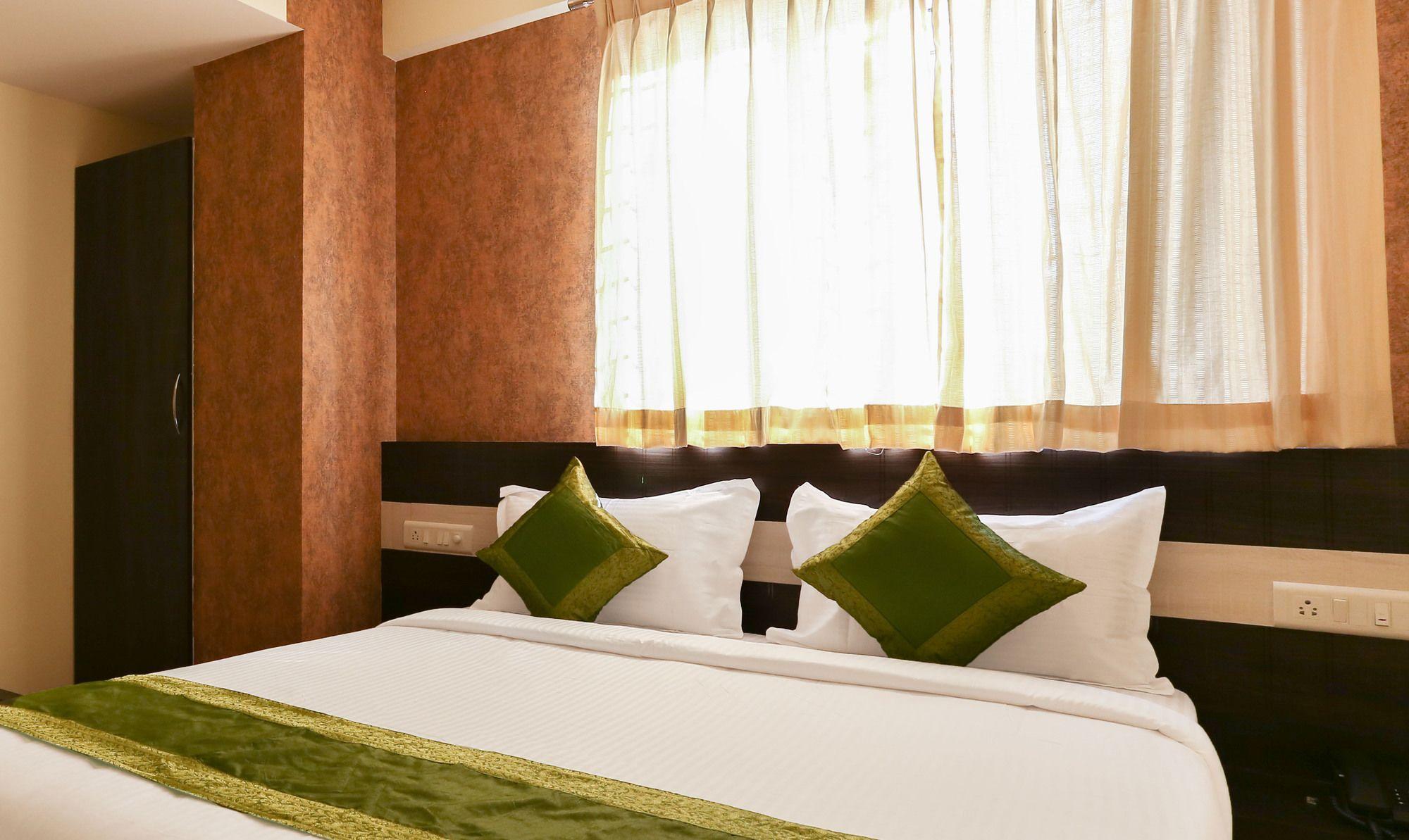 Fabhotel Rotano Suites - Yelahanka Bangalore Buitenkant foto