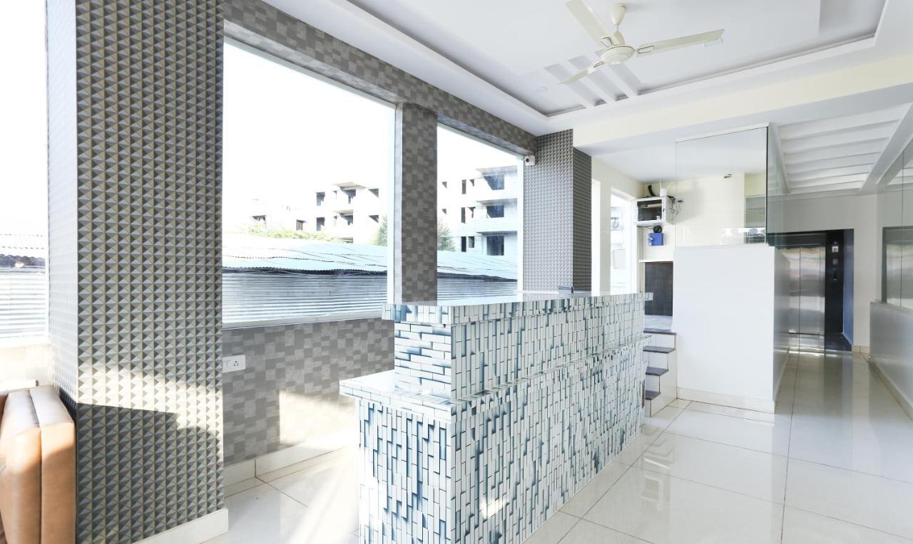 Fabhotel Rotano Suites - Yelahanka Bangalore Buitenkant foto