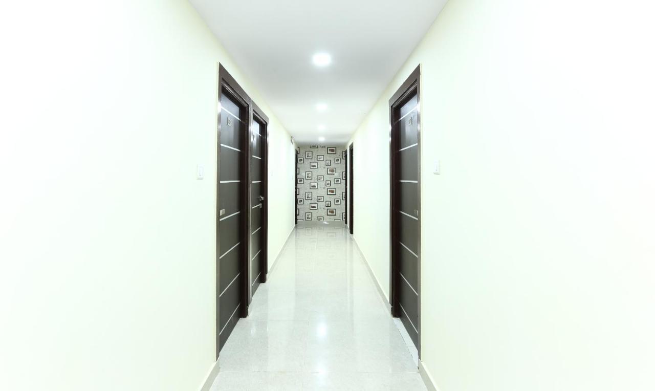 Fabhotel Rotano Suites - Yelahanka Bangalore Buitenkant foto