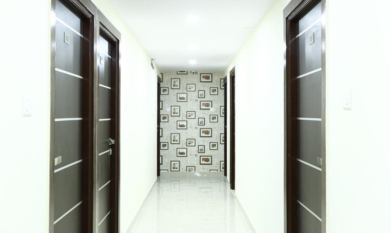 Fabhotel Rotano Suites - Yelahanka Bangalore Buitenkant foto