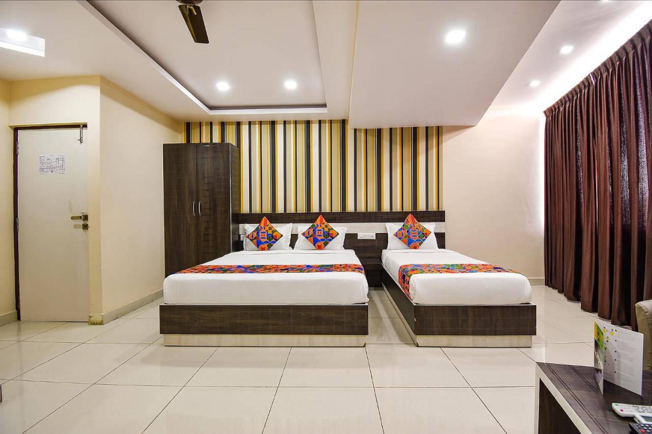 Fabhotel Rotano Suites - Yelahanka Bangalore Buitenkant foto