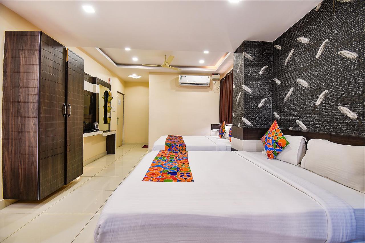 Fabhotel Rotano Suites - Yelahanka Bangalore Buitenkant foto