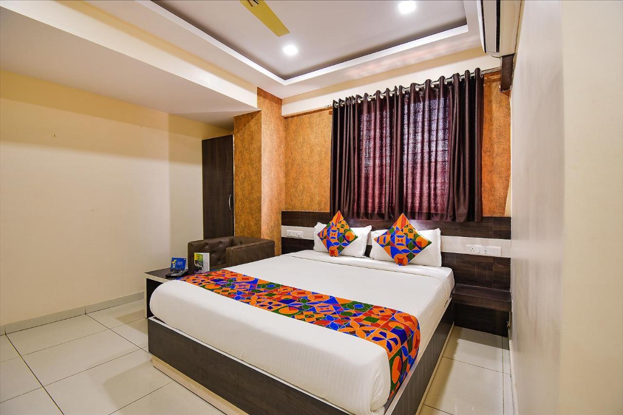 Fabhotel Rotano Suites - Yelahanka Bangalore Buitenkant foto